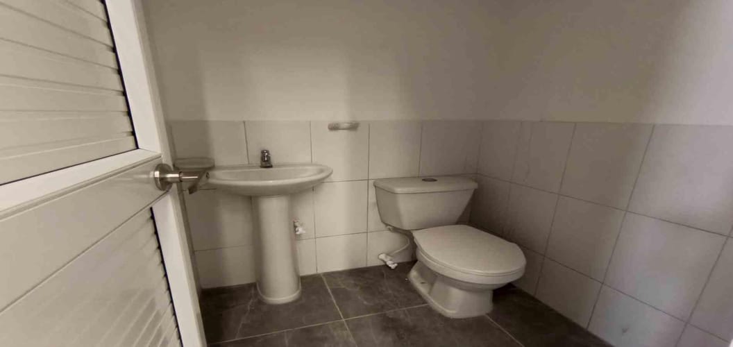 Bodega en arriendo en Malteria, Manizales, 1658 m² · foto 3 de 24