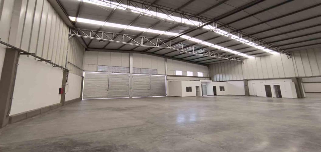 Bodega en arriendo en Malteria, Manizales, 1658 m² · foto 18 de 24