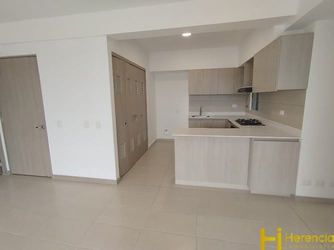 Apartamento de 3 alcobas en arriendo en El Porvenir, Rionegro, 80 m² · foto 2 de 24