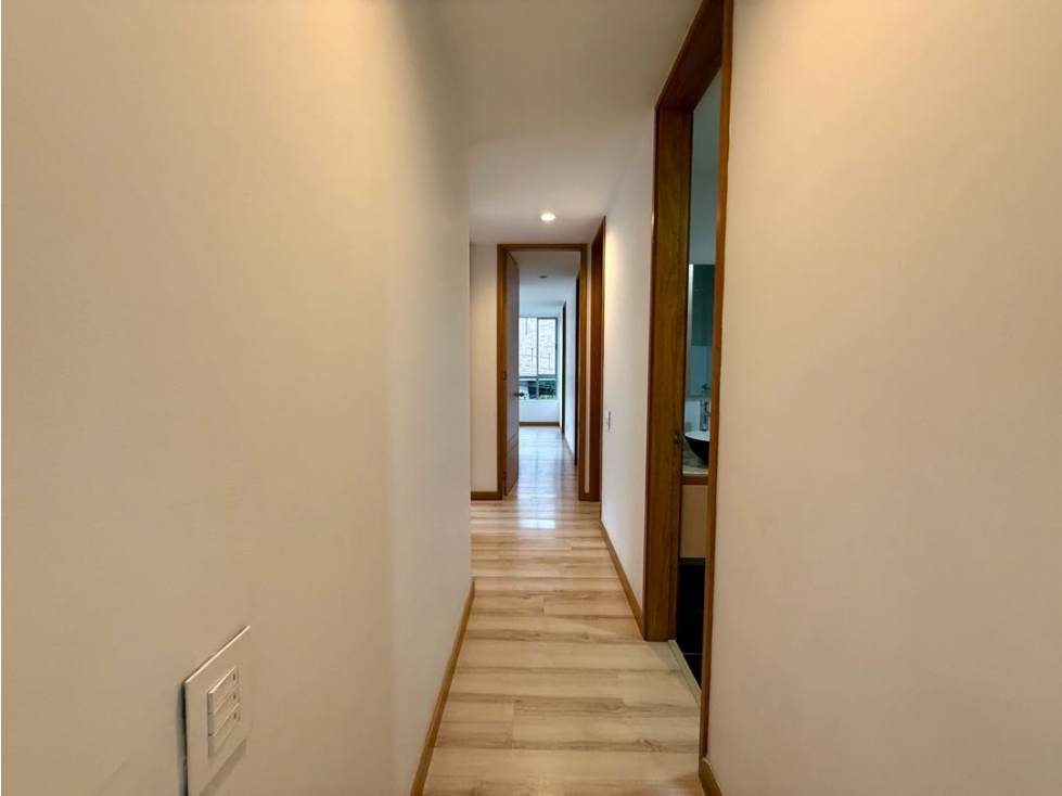 Apartamento en venta en Loma Benedictinos, Envigado · foto 9 de 24