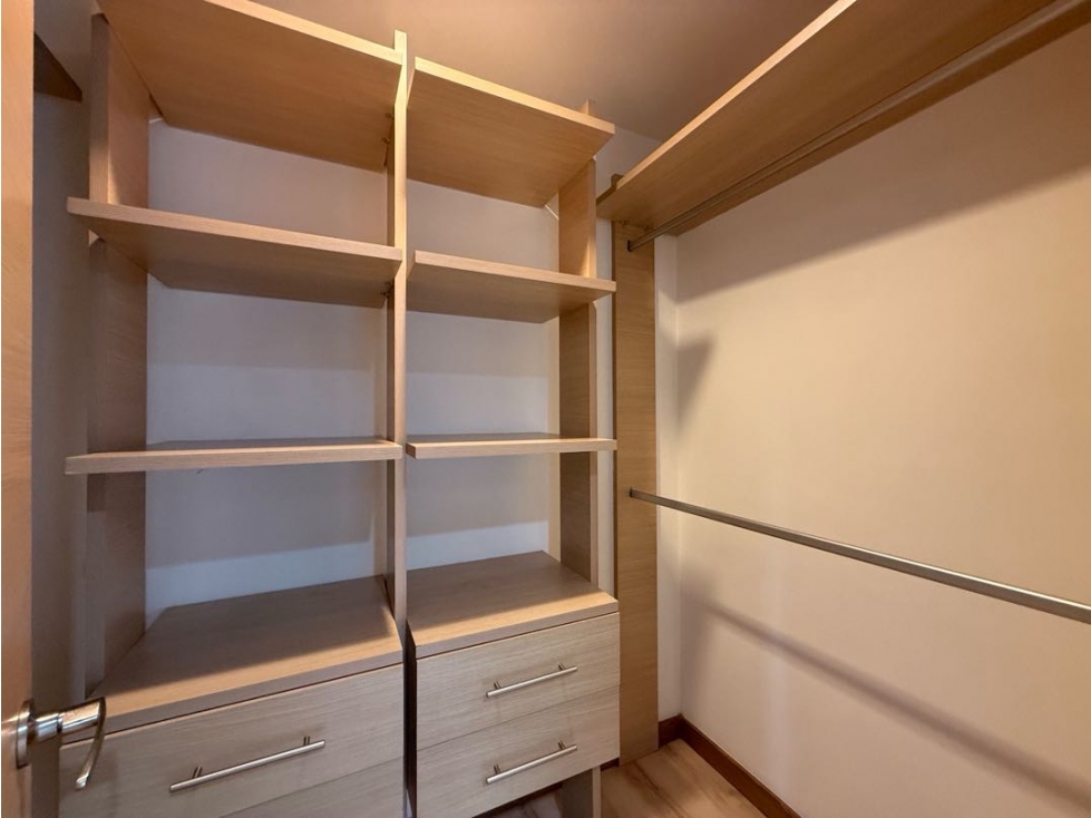 Apartamento en venta en Loma Benedictinos, Envigado · foto 16 de 24
