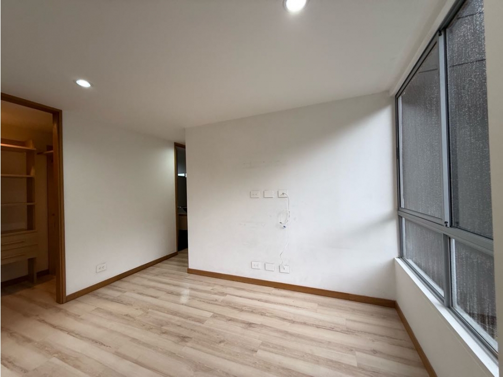 Apartamento en venta en Loma Benedictinos, Envigado · foto 18 de 24
