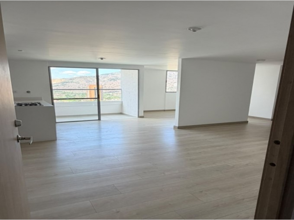 Apartamento en venta en La Pilarica, Medellín · foto 2 de 23