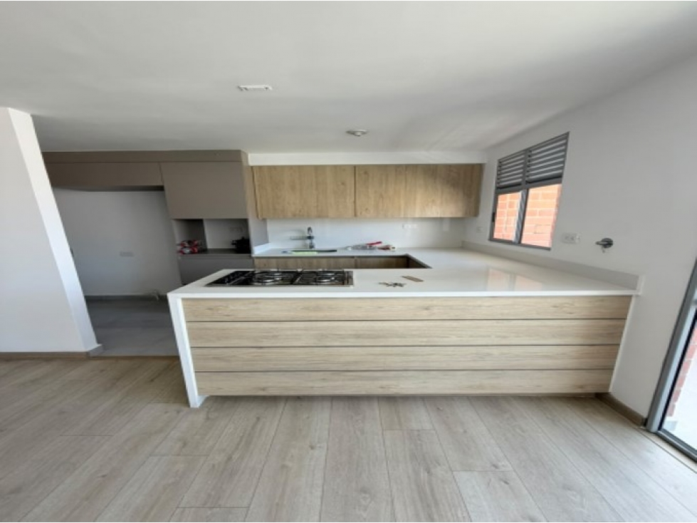 Apartamento en venta en La Pilarica, Medellín · foto 4 de 23