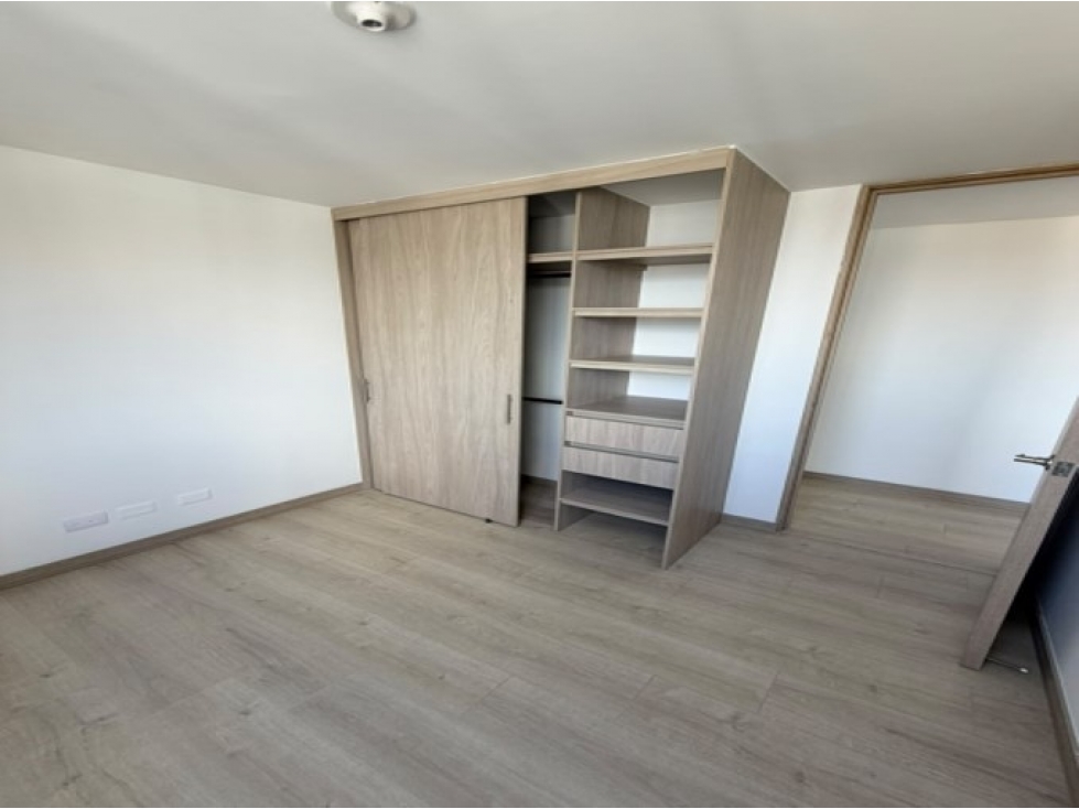 Apartamento en venta en La Pilarica, Medellín · foto 6 de 23