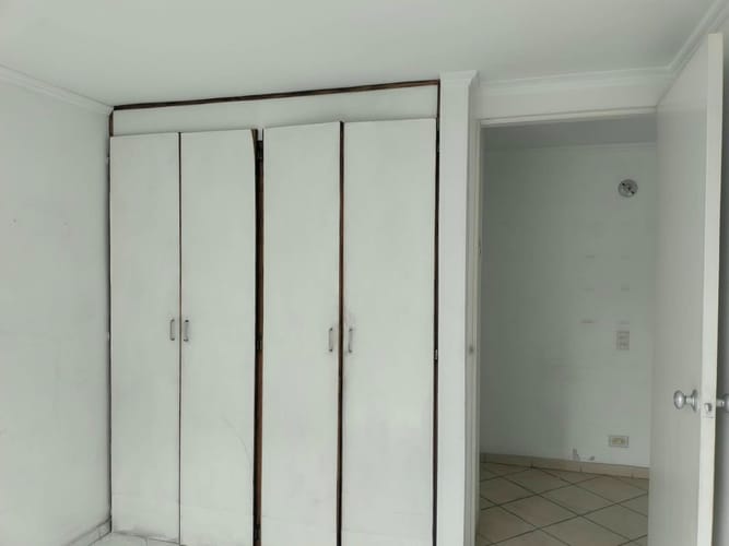 Apartamento de 3 alcobas en venta en El Poblado, Medellín, 73 m² · foto 13 de 15