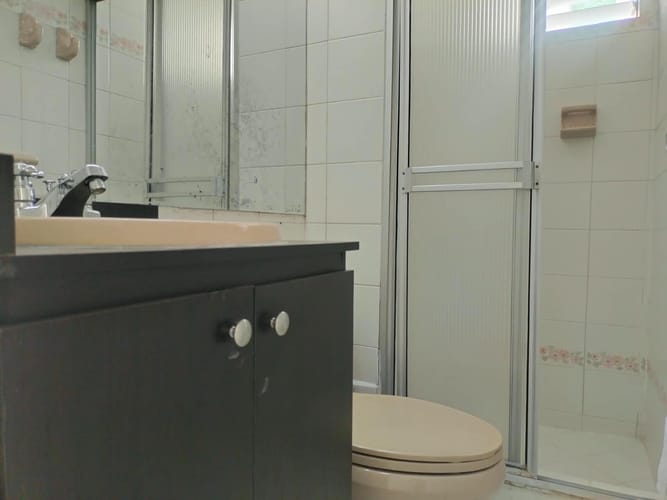 Apartamento de 3 alcobas en venta en El Poblado, Medellín, 73 m² · foto 14 de 15