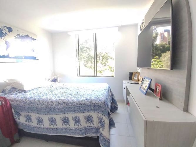 Apartamento de 3 alcobas en venta en Loma De San Julian, Medellín, 90 m² · foto 13 de 15