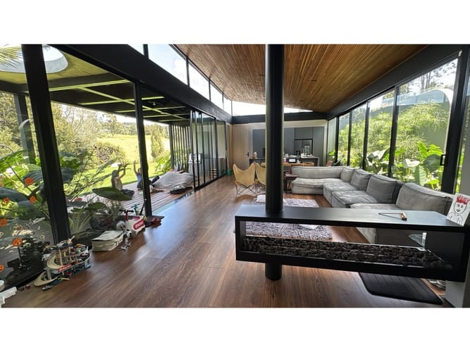 Casa de 3 alcobas en arriendo en El Porvenir, Envigado, 400 m² · foto 4 de 13