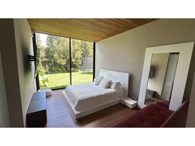 Casa de 3 alcobas en arriendo en El Porvenir, Envigado, 400 m² · foto 6 de 13
