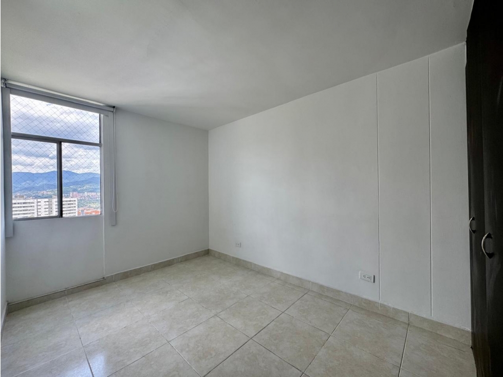 Apartamento en venta en Loma Del Indio, Medellín · foto 11 de 15