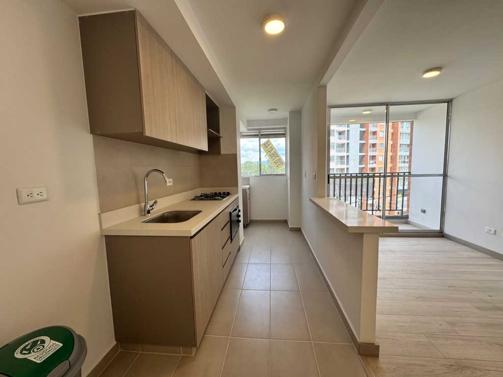 Apartamento en arriendo en Santa Ana, Rionegro · foto 2 de 14