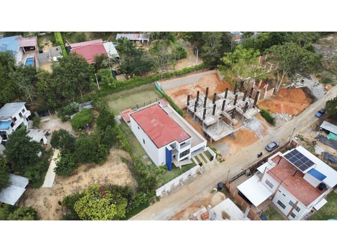 Casa de 4 alcobas en venta en Ruitoque, Girón, 286 m² · foto 6 de 24