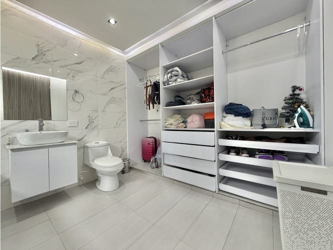 Casa de 4 alcobas en venta en Ruitoque, Girón, 286 m² · foto 20 de 24