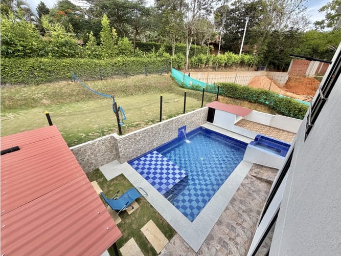 Casa de 4 alcobas en venta en Ruitoque, Girón, 286 m² · foto 23 de 24