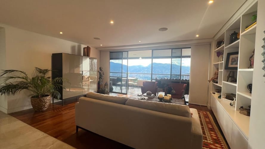 Apartamento de 3 alcobas en venta en La Calera, Medellín, 265 m² · foto 6 de 24