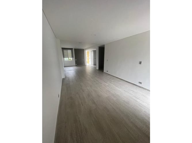 Casa de 3 alcobas en venta en El Castillo, Jamundí, 190 m² · foto 4 de 19