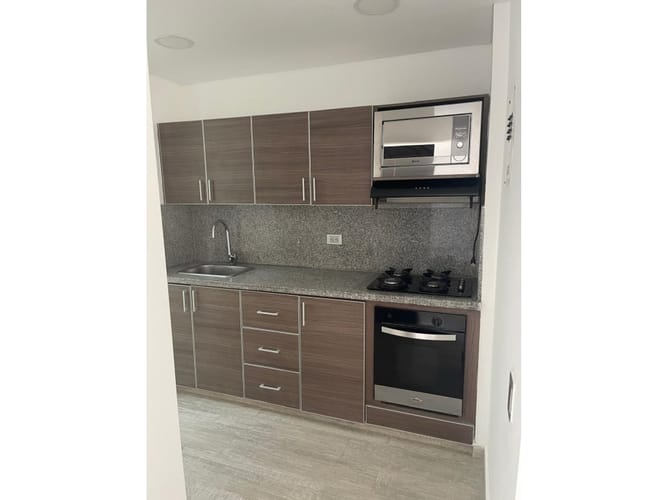 Casa de 3 alcobas en venta en El Castillo, Jamundí, 190 m² · foto 5 de 19