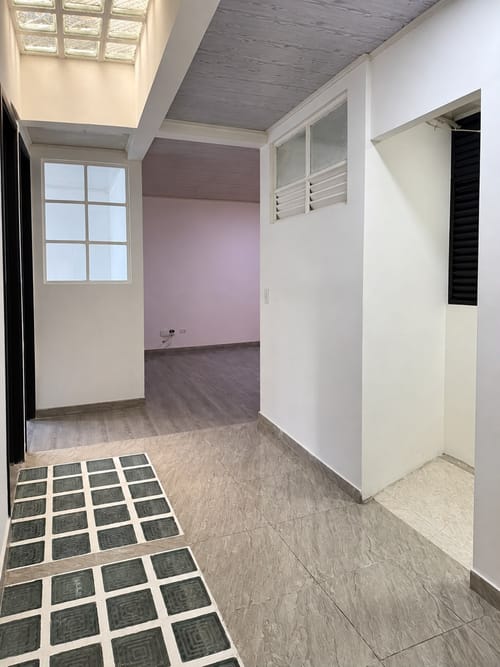 Apartamento de 2 alcobas en arriendo en Remanso Sur, Bogotá, 50 m² · foto 3 de 11