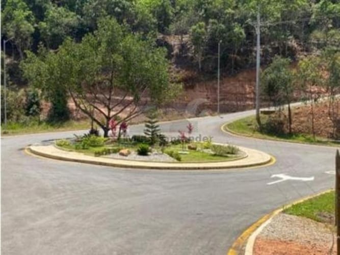 Lote en venta en Palogordo, Girón · foto 2 de 12