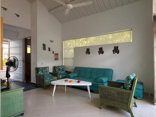 Casa de 3 alcobas en venta en Ricaurte, Ricaurte, 360 m² · foto 3 de 24