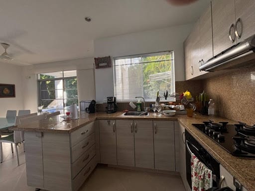 Casa de 3 alcobas en venta en Ricaurte, Ricaurte, 360 m² · foto 8 de 24
