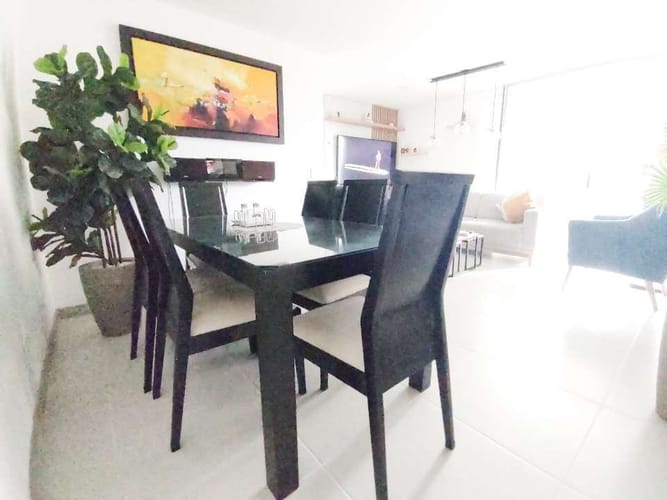Apartamento de 3 alcobas en venta en La Inmaculada, Envigado, 101 m² · foto 4 de 15