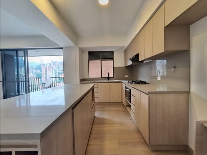 Apartamento en venta en La Candelaria, Medellín · foto 3 de 19