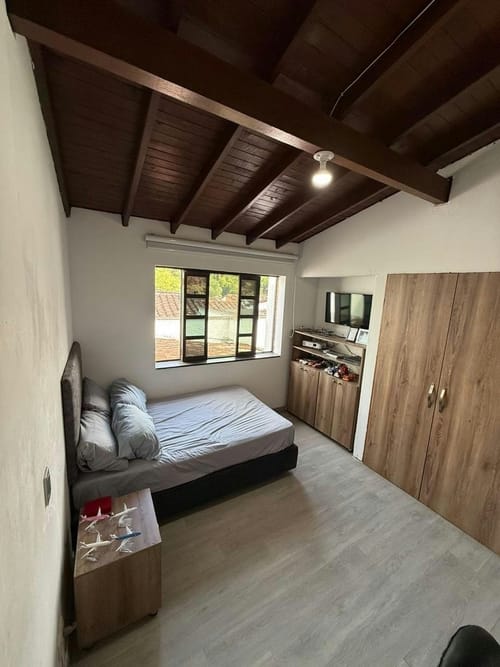 Casa de 5 alcobas en venta en Escobero, Envigado, 240 m² · foto 7 de 15
