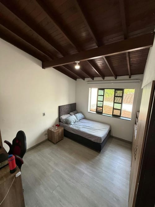 Casa de 5 alcobas en venta en Escobero, Envigado, 240 m² · foto 6 de 15