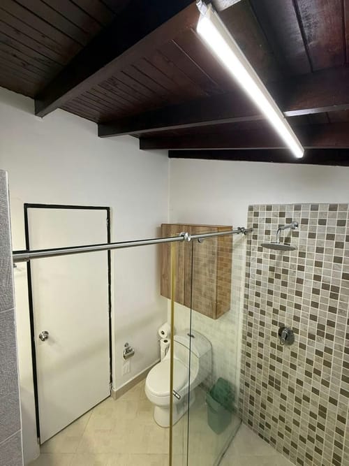 Casa de 5 alcobas en venta en Escobero, Envigado, 240 m² · foto 8 de 15