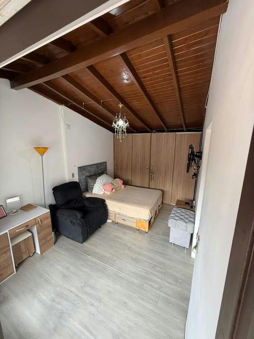 Casa de 5 alcobas en venta en Escobero, Envigado, 240 m² · foto 12 de 15