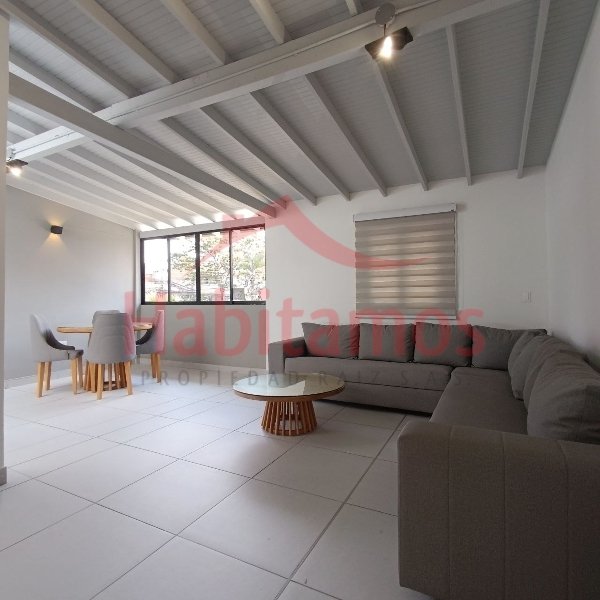 Casa en arriendo en Calasanz, Medellín · foto 18 de 23