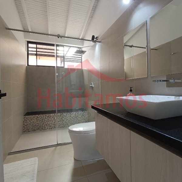 Casa en arriendo en Calasanz, Medellín · foto 20 de 23