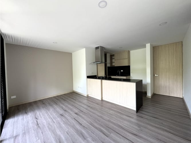 Apartamento de 2 alcobas en venta en Santa Elena, El Retiro, 68 m² · foto 8 de 24