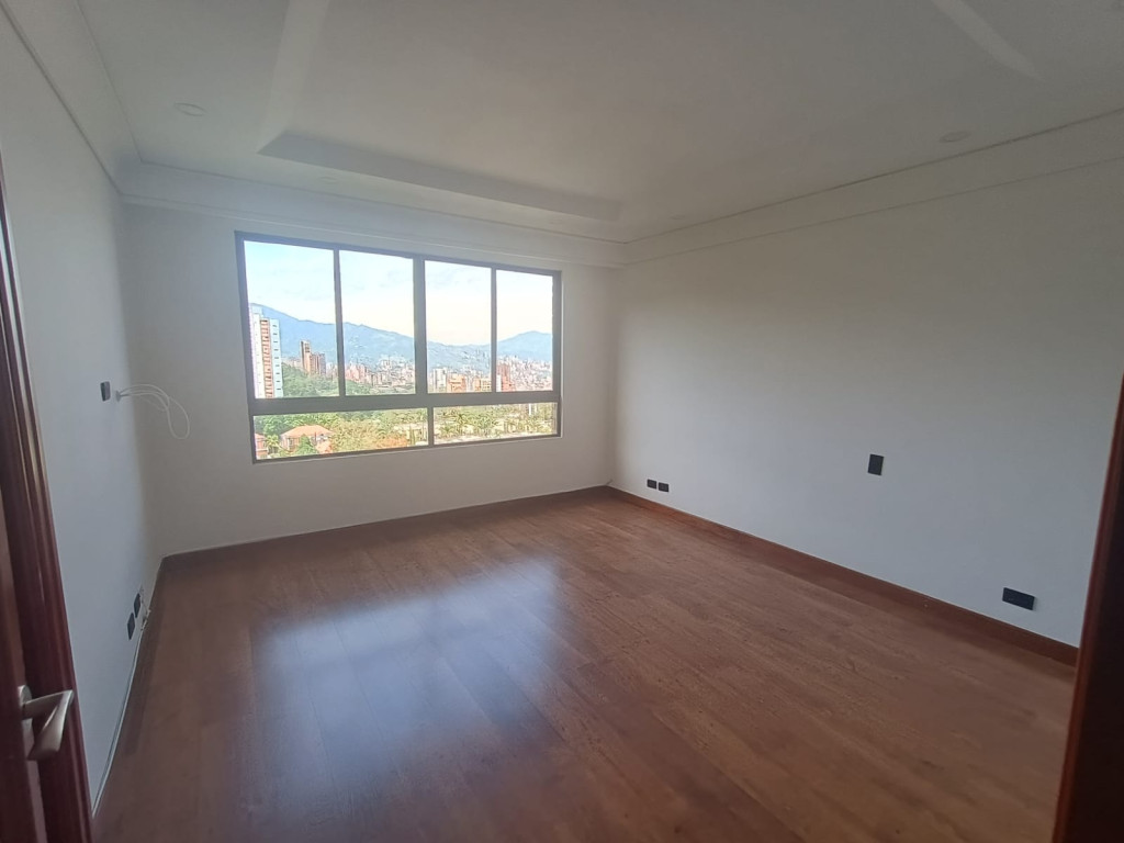 Apartamento en arriendo en El Poblado, Medellín · foto 11 de 24
