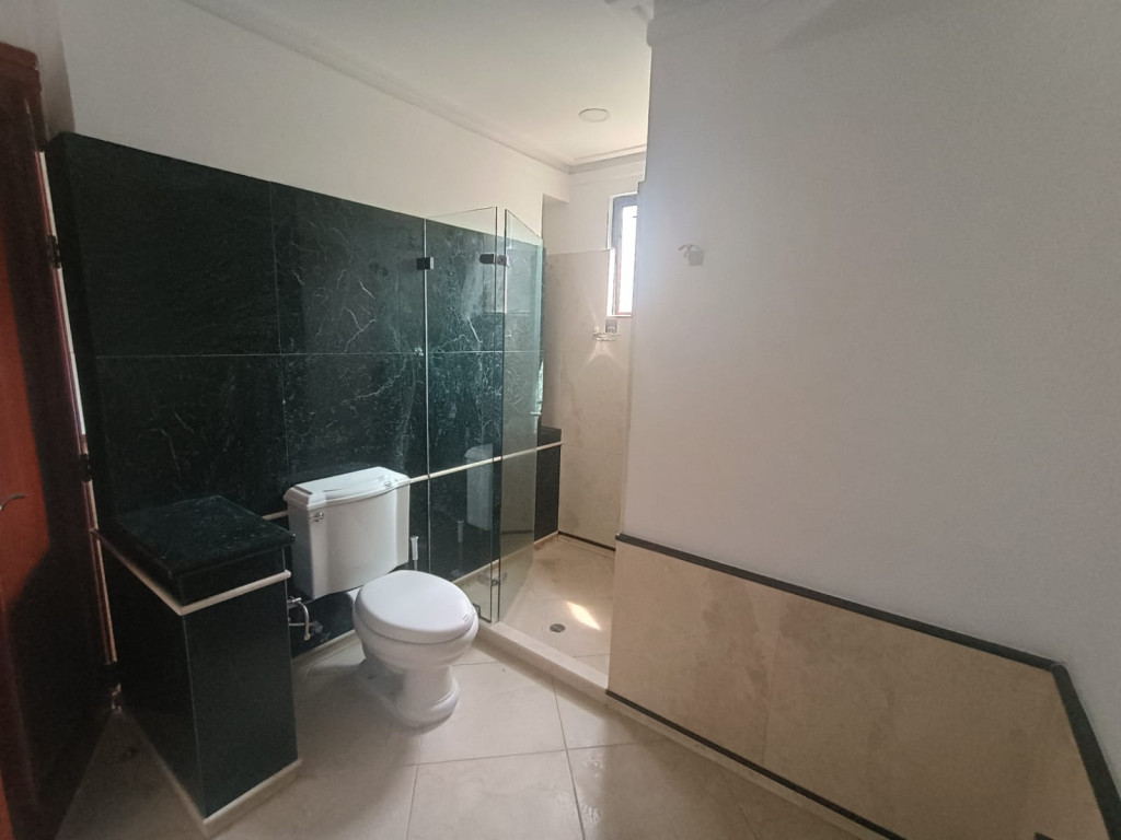 Apartamento en arriendo en El Poblado, Medellín · foto 13 de 24