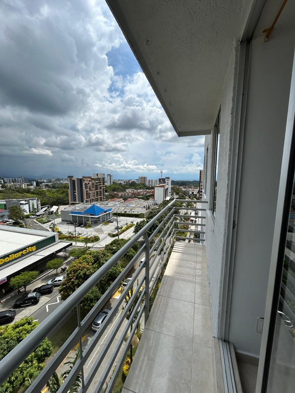 Apartamento en venta en Super Inter Avenida 19, Armenia · foto 5 de 17