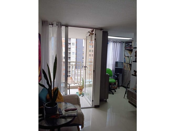Apartamento de 3 alcobas en venta en Bellavista, Bello, 73 m² · foto 3 de 24