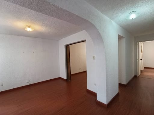 Apartamento de 2 alcobas en venta en Bosque Izquierdo, Bogotá, 53 m² · foto 2 de 20