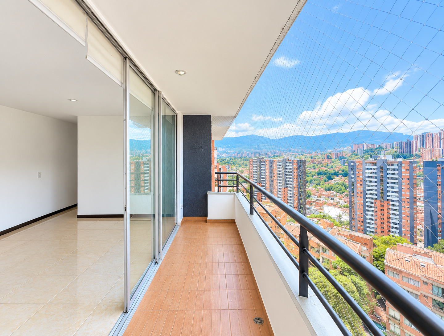 Apartamento en venta en Belén, Medellín · foto 2 de 11