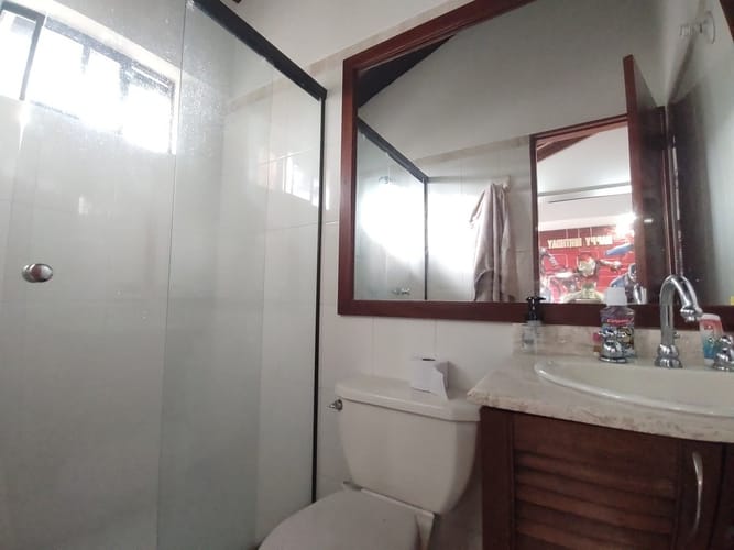Casa de 4 alcobas en venta en Escobero, Envigado, 276 m² · foto 4 de 15