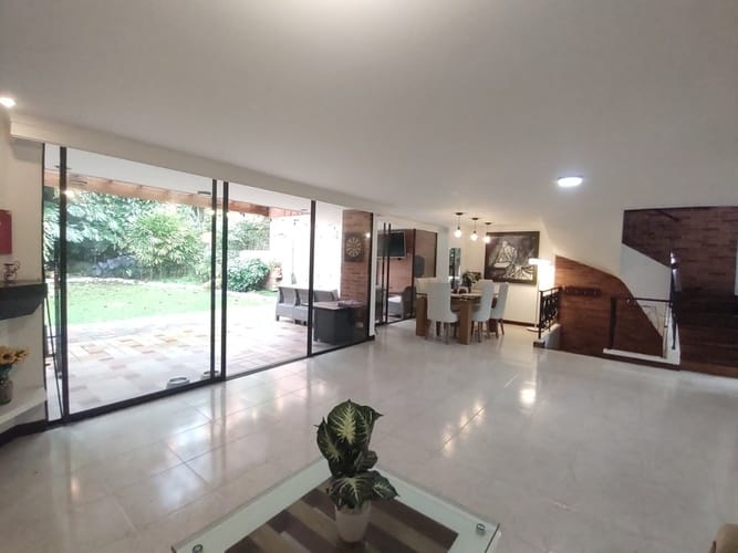 Casa de 4 alcobas en venta en Escobero, Envigado, 276 m² · foto 6 de 15