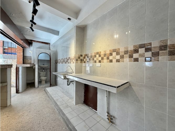 Local en venta en La Aurora, Bucaramanga, 53 m² · foto 5 de 15