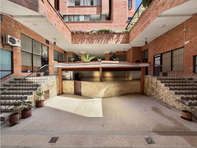 Local en venta en La Aurora, Bucaramanga, 53 m² · foto 12 de 15