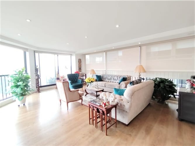 Apartamento de 3 alcobas en venta en Chico Norte, Bogotá, 191 m² · foto 3 de 24