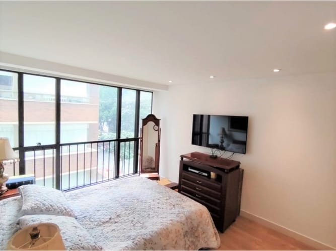 Apartamento de 3 alcobas en venta en Chico Norte, Bogotá, 191 m² · foto 14 de 24