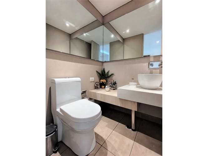 Apartamento de 3 alcobas en venta en Chico Norte, Bogotá, 191 m² · foto 23 de 24