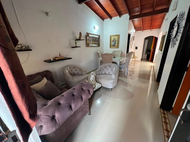 Casa de 5 alcobas en venta en Cabañas, Bello, 180 m² · foto 3 de 21