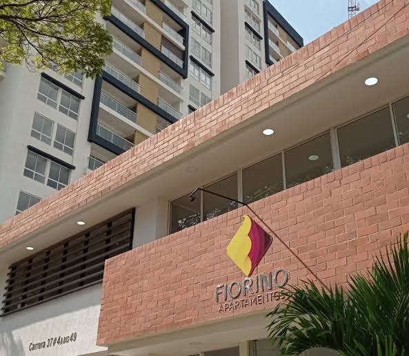 Apartamento en venta en Conjunto Residencial Lomas De San Fernando, Cali · foto 2 de 20